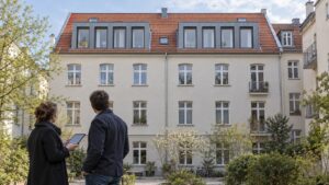 Dachgeschossausbau: Genehmigungsfrei heißt nicht frei von Barrierefreiheit